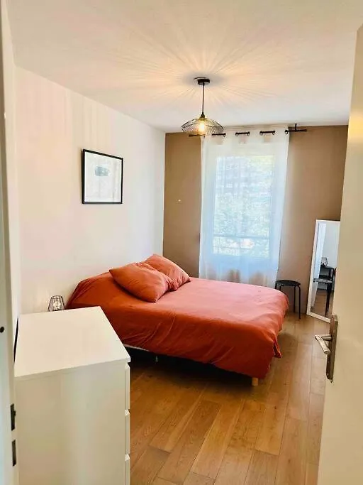 Appartement Lumineux Et Spacieux Proche Gare Villeurbanne Apartment